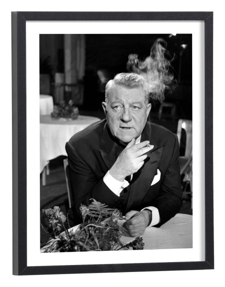 Affiche de Jean Gabin fumant une cigarette (noir et blanc)