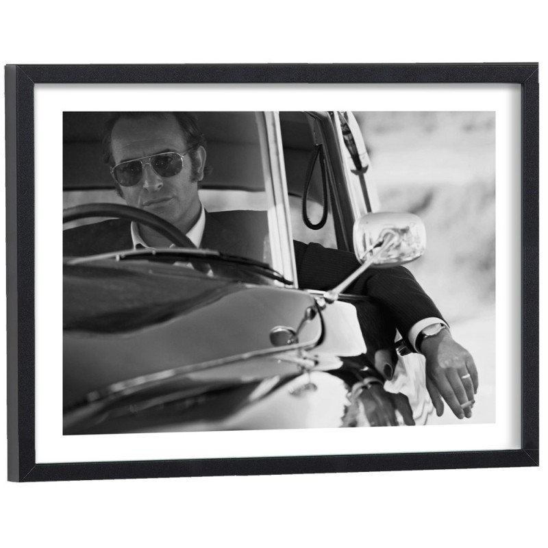 Jean Dujardin dans La French - affiche cinéma noir et blanc encadrée bois noir 40x30cm