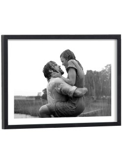 Affiche film N'oublie jamais Ryan Gosling Rachel McAdams sous la pluie - poster cinéma encadré bois noir