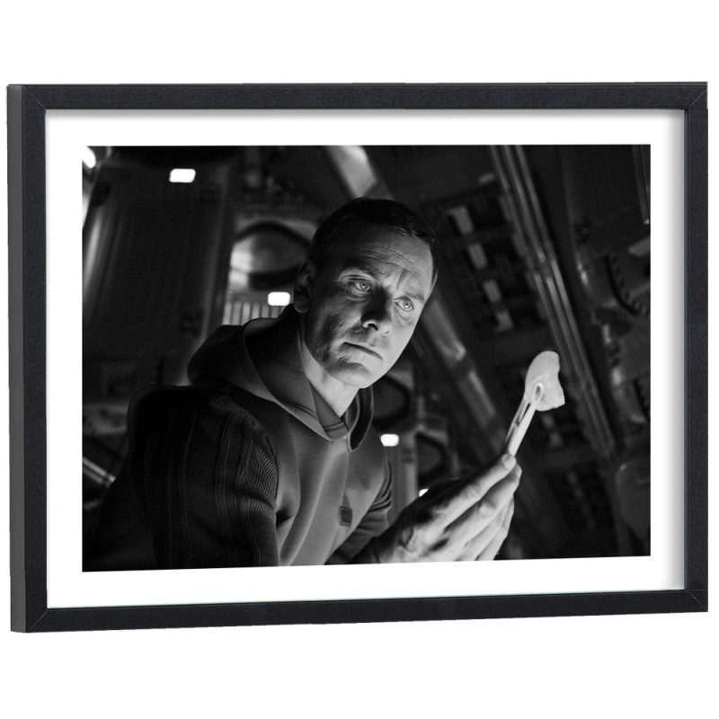 Affiche film Alien noir et blanc - poster cinéma encadré cadre bois noir 40x30 cm